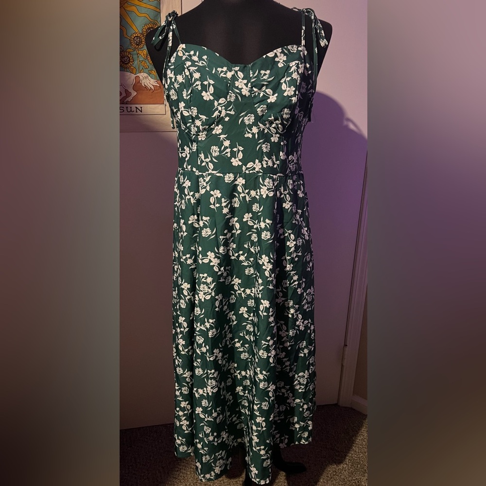 SHEIN Green Floral Maxi Dress